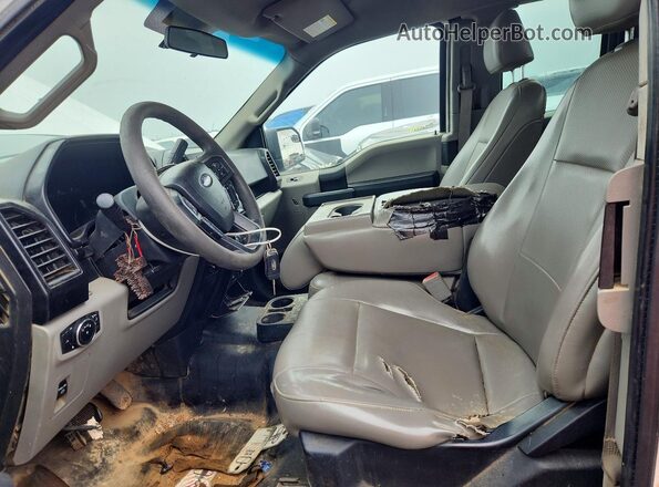 1FTFX1E56JKC23312 2018 FORD F150 White Вид ззаду