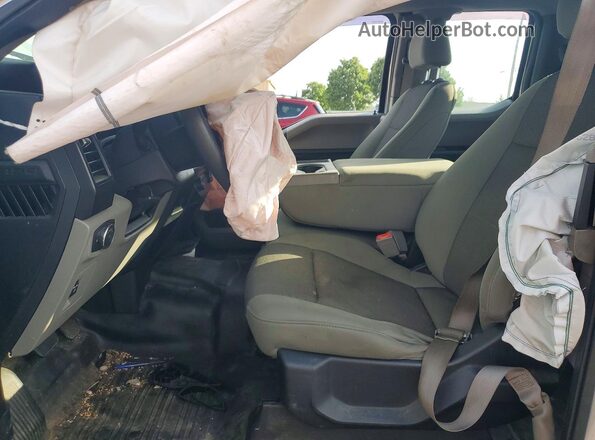 1FTFX1E58JFE10513 2018 FORD F150 Silver Vista interior delantera