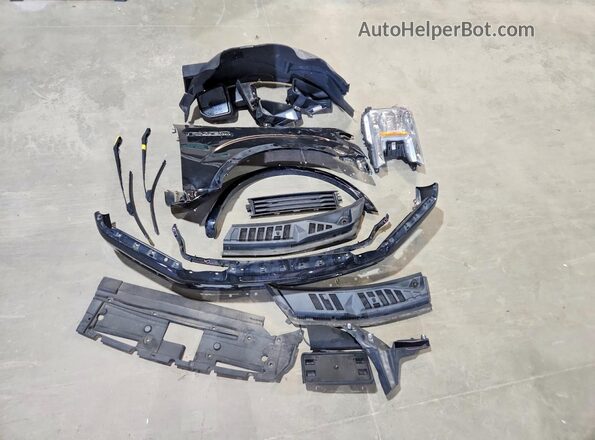 1FTFX1E5XJFB92719 2018 FORD F150 Black ძრავის განყოფილების ხედი