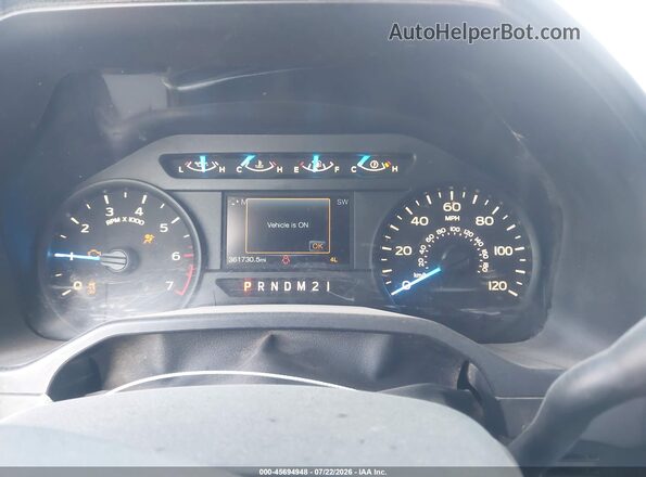 1FTFX1EF3HFA25153 2017 FORD F150 Белый Вид задних сидений