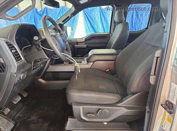 1FTFX1EF6GFD38762 2016 FORD F150 Серый Вид салона спереди