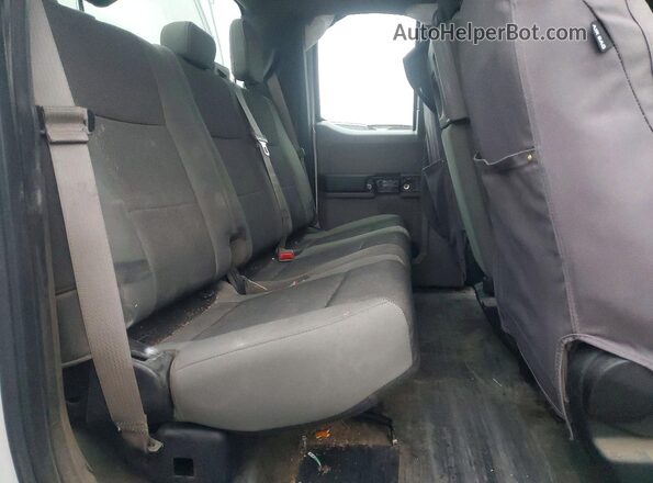 1FTFX1EFXGFC00853 2016 FORD F150 Белый Вид задних сидений