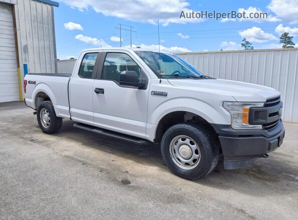 1FTFX1EG2JKC27343 2018 FORD F150 White Front right