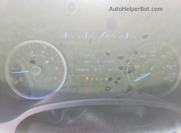 1FTFX1EG2JKC72315 2018 FORD F150 White Widok zestawu wskaźników