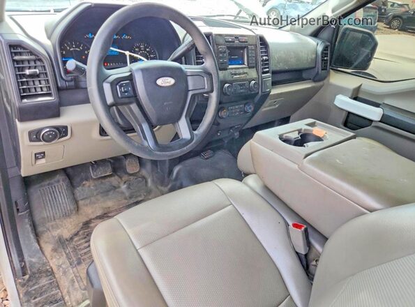 1FTMF1C80HFC21081 2017 FORD F150 White წინა პანელის ხედი