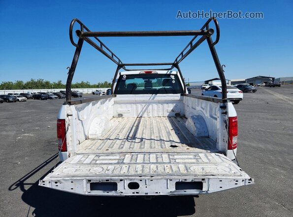 1FTMF1C80HKD73403 2017 FORD F150 White Widok tylnych siedzeń