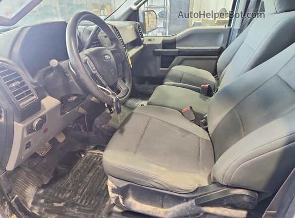 1FTMF1C83GKF57619 2016 FORD F150 Белый Вид салона спереди