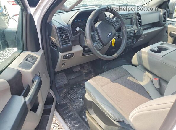 1FTMF1C84GFB09463 2016 FORD F150 White Вид панелі приладів