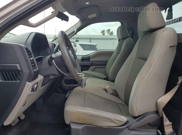 1FTMF1C87HKE50154 2017 FORD F150 Silver Vista interior delantera