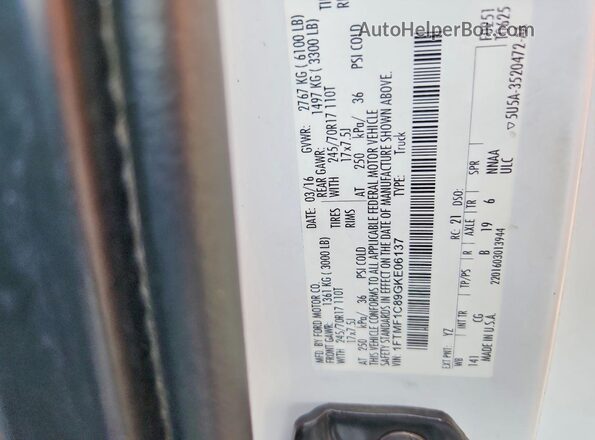 1FTMF1C89GKE06137 2016 FORD F150 White VIN կոդի պիտակի տեսք