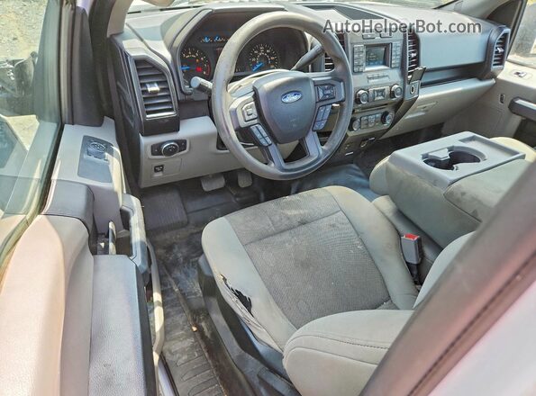 1FTMF1C89GKF59875 2016 FORD F150 White Widok deski rozdzielczej