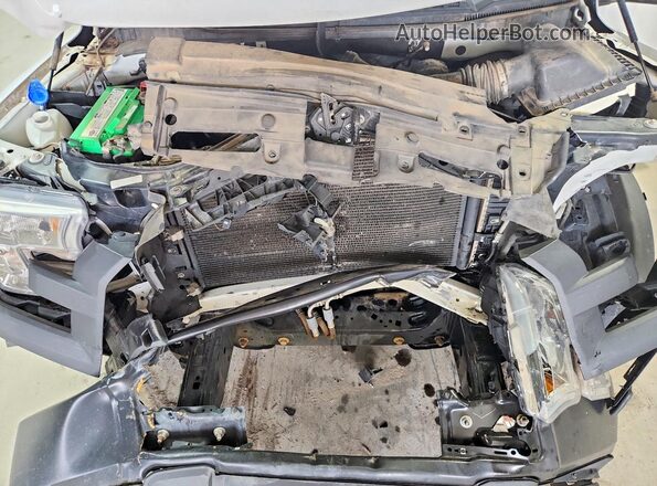 1FTMF1C89HKE35946 2017 FORD F150 White Rear interior view