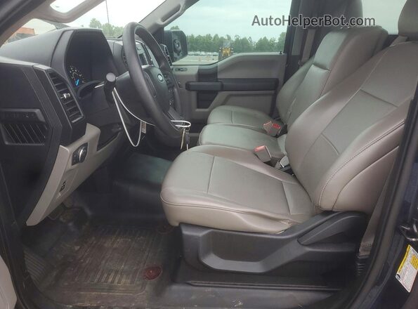 1FTMF1CB0JFC86126 2018 FORD F150 Синий Вид салона спереди