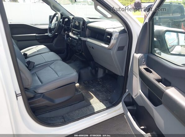 1FTMF1CB0PKF69223 2023 FORD F150 White Vista interior delantera