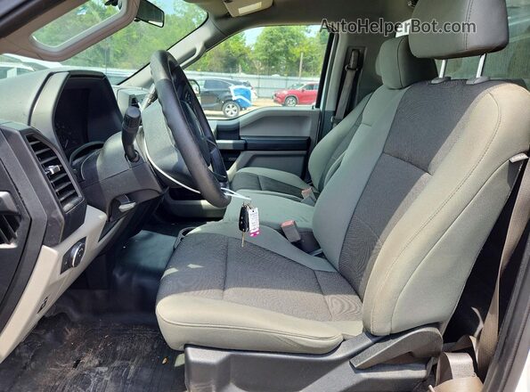 1FTMF1CB2KKC08231 2019 FORD F150 White Front interior view