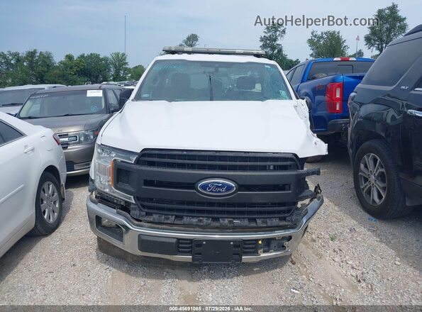 1FTMF1CB2KKD24092 2019 FORD F150 White Widok deski rozdzielczej