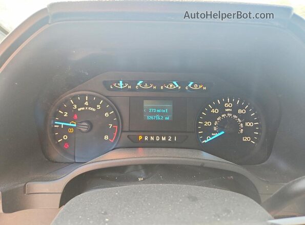 1FTMF1CB3JKE19226 2018 FORD F150 Белый Вид щитка приборов