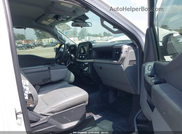 1FTMF1CB6NKE58639 2022 FORD F150 White Front interior view
