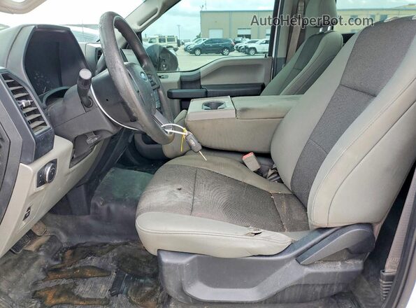 1FTMF1CB7KKD33404 2019 FORD F150 White Սալոնի դիմացի տեսք