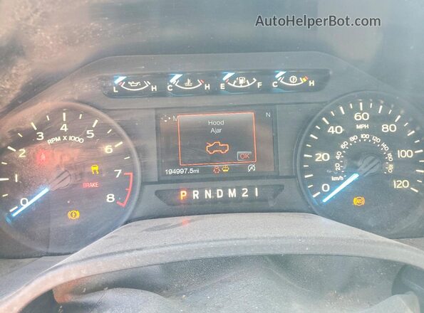 1FTMF1CB9JKC03090 2018 FORD F150 Белый Вид щитка приборов