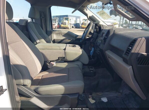 1FTMF1CB9JKC73270 2018 FORD F150 White Widok wnętrza z przodu