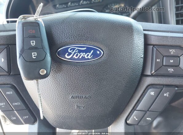 1FTMF1CB9KKD13252 2019 FORD F150 White Dashboard view