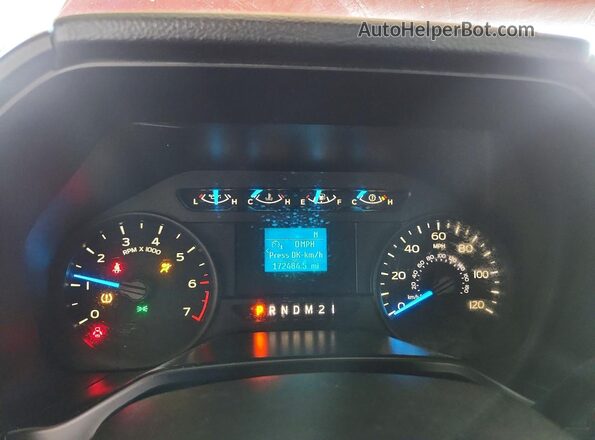 1FTMF1CP1GKE86721 2016 FORD F150 Red Vista de los asientos traseros