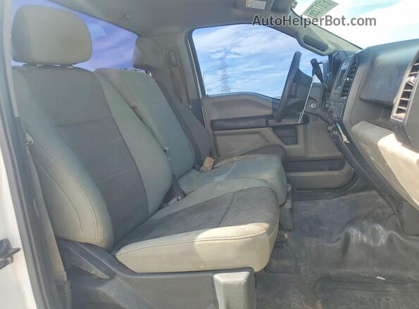 1FTMF1CP2JKD69656 2018 FORD F150 White Հետևի նստատեղերի տեսք