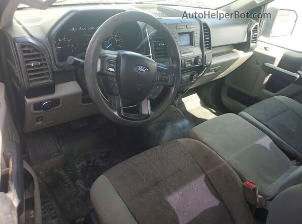 1FTMF1CP2JKD69656 2018 FORD F150 White Առջևի վահանակի տեսք