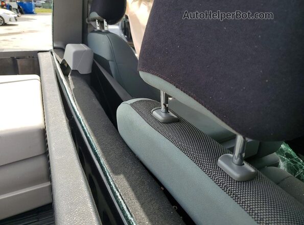 1FTMF1CP5KKD11008 2019 FORD F150 Black Vista de los asientos traseros
