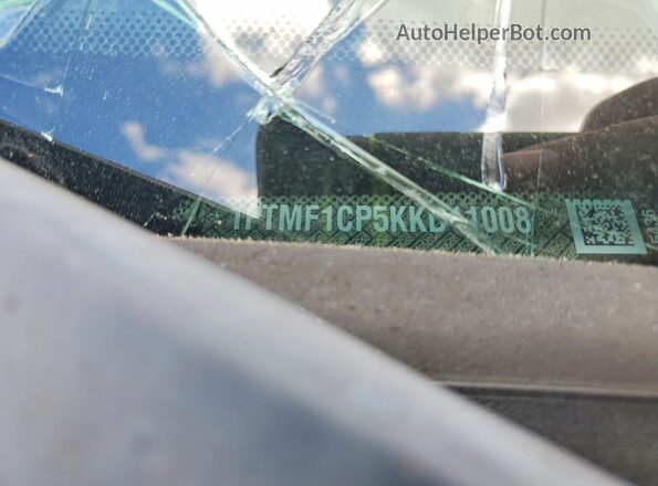 1FTMF1CP5KKD11008 2019 FORD F150 Black Vista del compartimento del motor