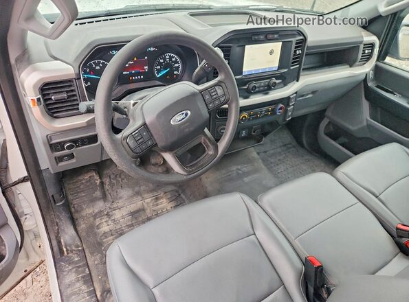 1FTMF1CP8PKF75153 2023 FORD F150 White Առջևի վահանակի տեսք