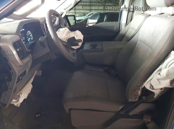 1FTMF1E56PKF33527 2023 FORD F150 Blue Vista interior delantera