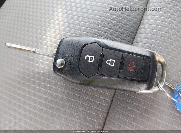 1FTMF1EB0KKE47435 2019 FORD F150 Белый Вид панели приборов