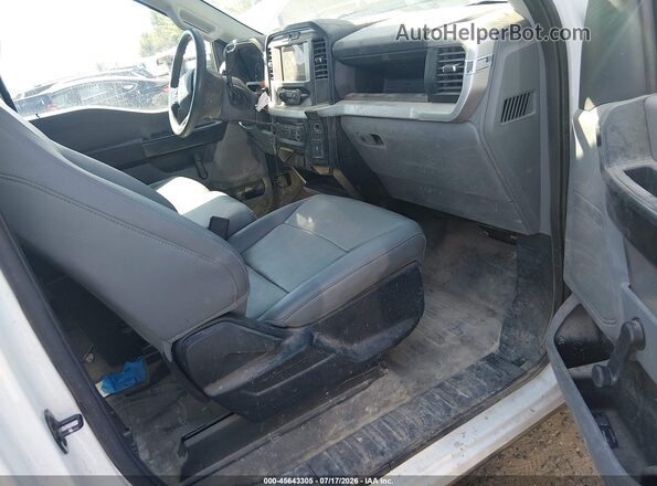 1FTMF1EB7NKD82930 2022 FORD F150 White Widok wnętrza z przodu