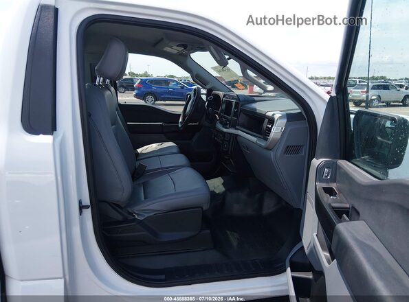 1FTMF1EB7NKE33178 2022 FORD F150 White Widok wnętrza z przodu