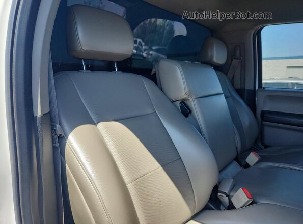 1FTMF1EB9JKC12336 2018 FORD F150 Белый Вид задних сидений