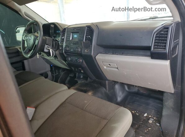 1FTMF1EP7JKD09384 2018 FORD F150 Gray Widok deski rozdzielczej