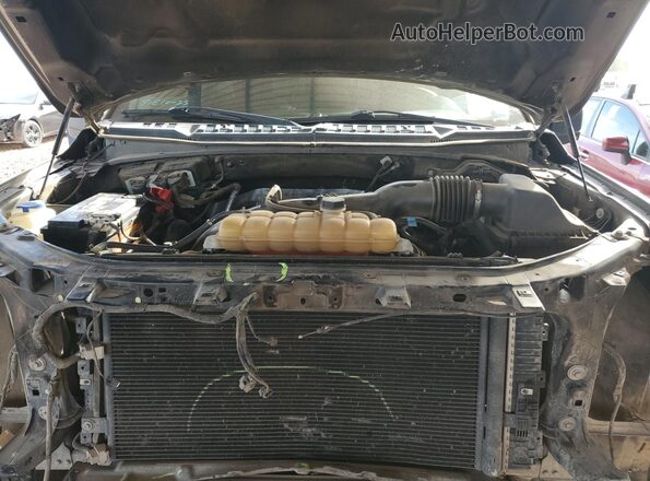 1FTMF1EP7JKD09384 2018 FORD F150 Gray Widok wnętrza z tyłu