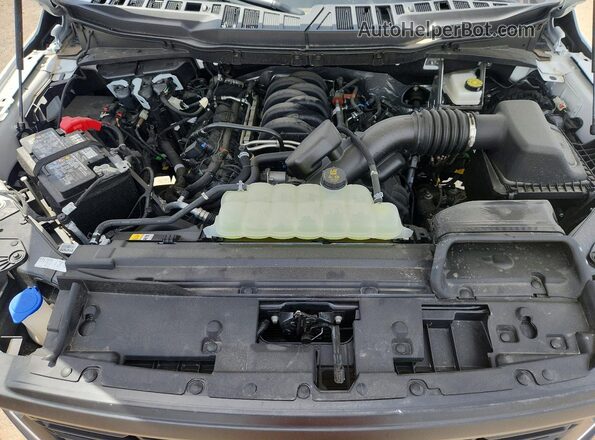 1FTMF1L54SKD18451 2025 FORD F150 White უკანა სალონის ხედი
