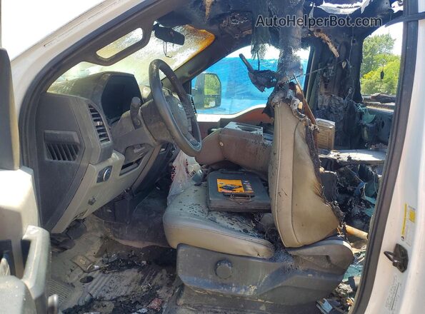 1FTRF3A6XNED49896 2022 FORD F350 White Вид салону спереду