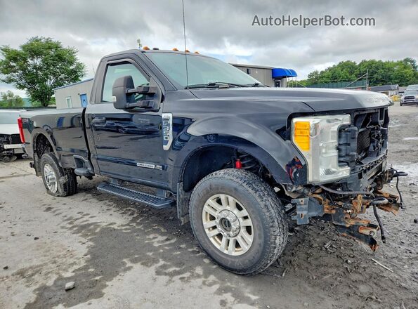 1FTRF3BT0HEC17657 2017 FORD F350 Черный Передняя правая четверть