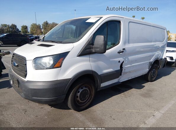 1FTYE1YM8HKA10437 2017 FORD TRANSIT-150 Белый Передняя левая четверть