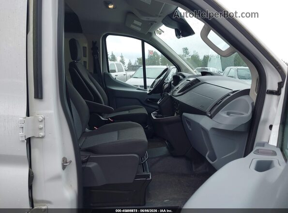 1FTYE1ZM3HKA03023 2017 FORD TRANSIT-150 White Widok wnętrza z przodu
