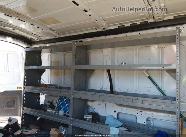 1FTYE2CM2JKA77974 2018 FORD TRANSIT-150 White Widok naklejki z numerem VIN