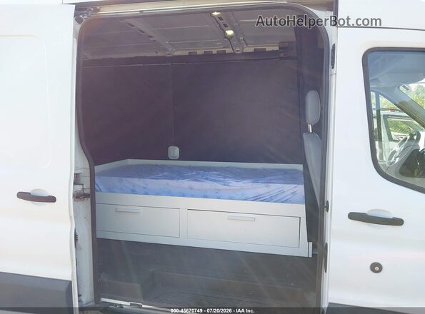1FTYE2CV1HKA96079 2017 FORD TRANSIT-150 White Widok naklejki z numerem VIN