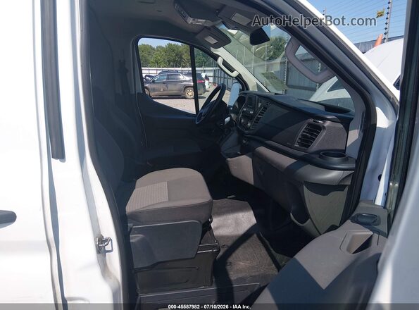 1FTYE2YG6PKB53658 2023 FORD TRANSIT-150 White Вид салону спереду