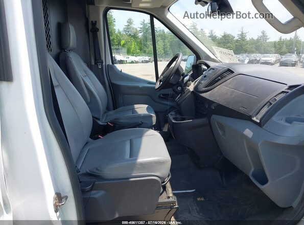 1FTYR1CMXHKB24502 2017 FORD TRANSIT-250 White Вид салону спереду