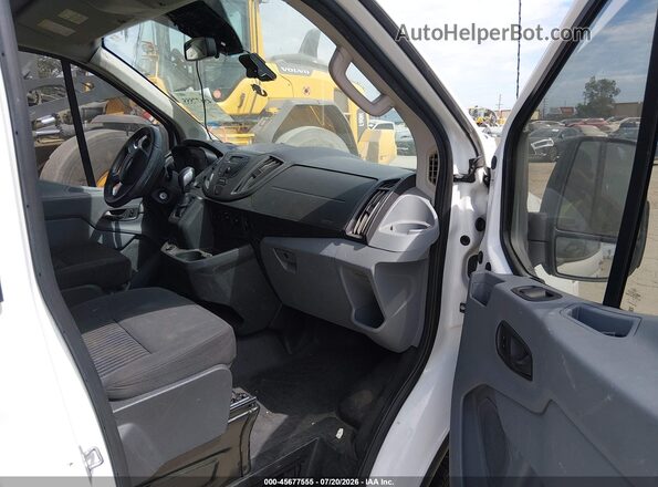 1FTYR1YM4JKA59001 2018 FORD TRANSIT-250 White Front interior view