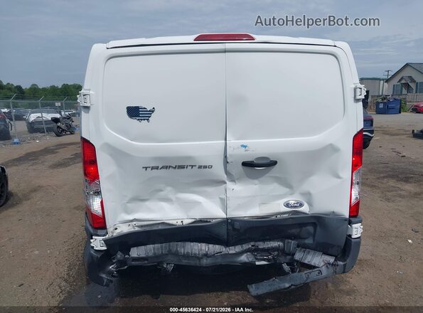 1FTYR1ZM3HKA96064 2017 FORD TRANSIT-250 Белый Вид спереди